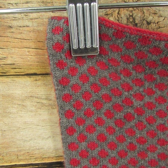 Cashmer Italy Gray/Red Polka Dot Scarf - Picture 4 of 12